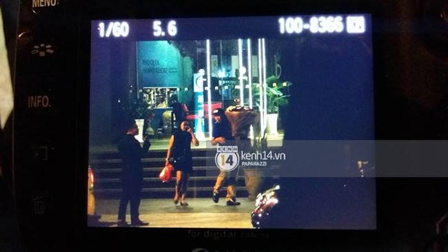 Trấn Thành chuẩn bị sẵn bó hoa rất to cho màn cầu hôn