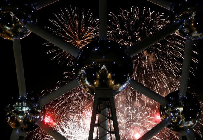 Thế giới tưng bừng chào đón năm mới 2018