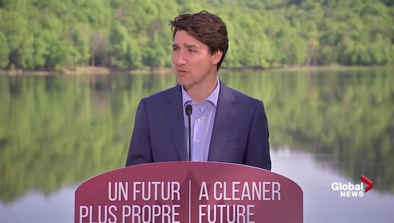 Năm 2019, Thủ tướng Canada tuyên bố nước này sẽ cấm đồ nhựa dùng một lần.  