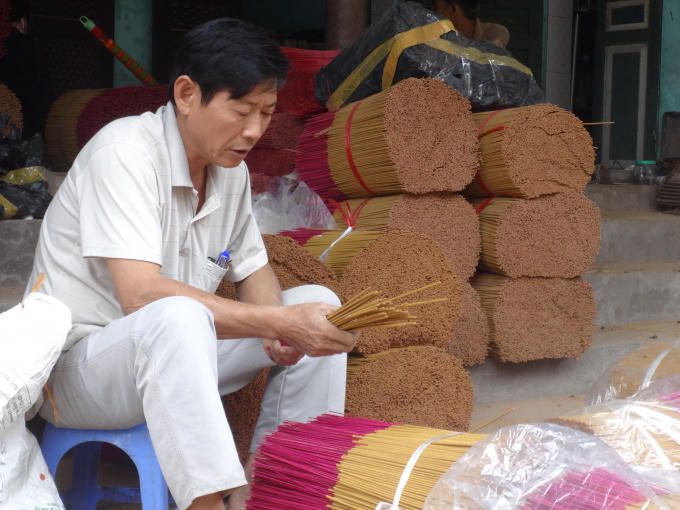 L&agrave;ng nghề hối hả v&agrave;o vụ tết