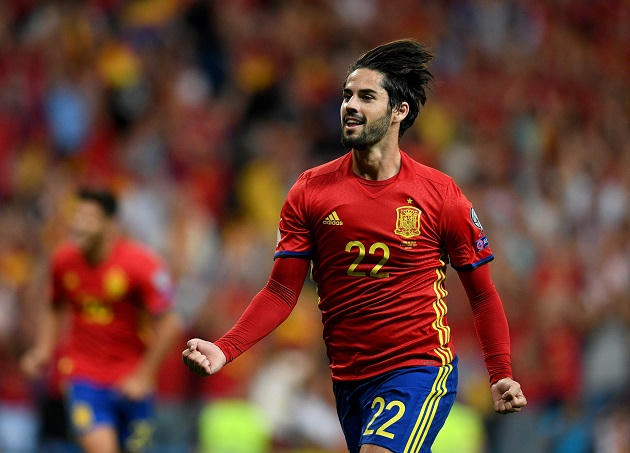 Isco là điểm sáng hiếm hoi của Tây Ban Nha.