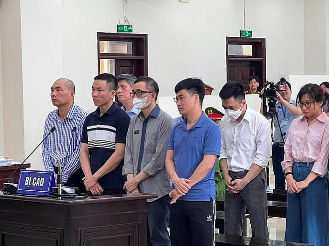 Các bị báo cáo tại toà.