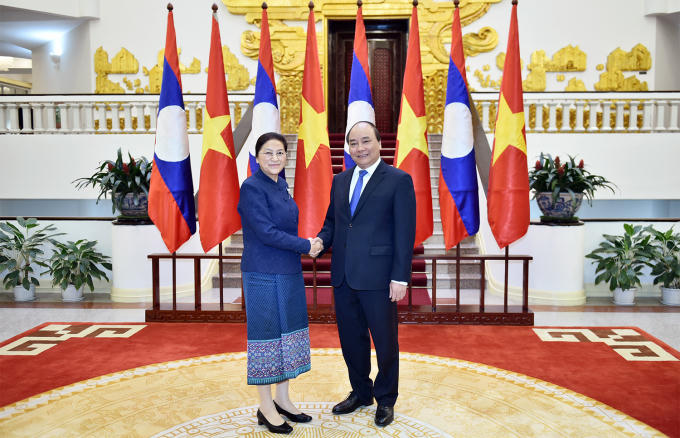 Thủ tướng Nguyễn Xuân Phúc tiếp Chủ tịch Quốc hội Lào Pany Yathotu đang có chuyến thăm hữu nghị chính thức Việt Nam.
