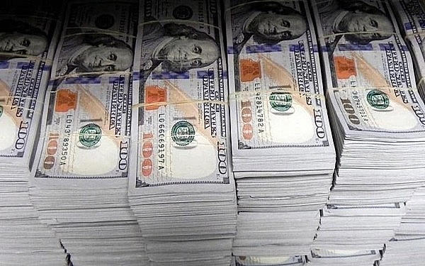 Tỷ giá USD tại ngân hàng tiếp tục tăng mạnh.