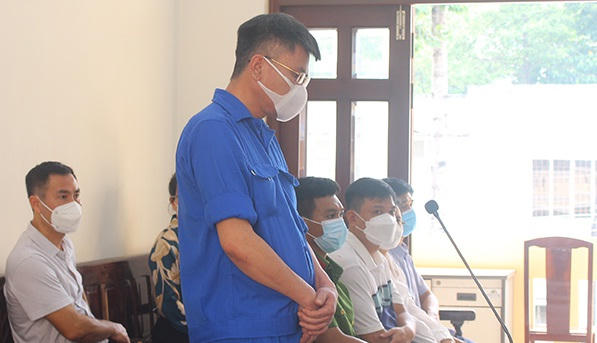 Nổ quen biết rộng, cựu cán bộ lừa đảo chiếm đoạt 1,7 tỷ đồng