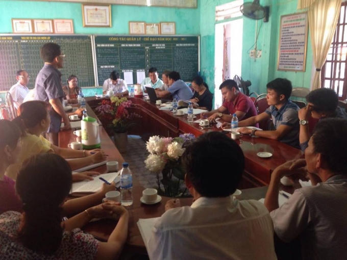 UBND huyện Nghi Xuân đã chủ trì cuộc họp tại trụ sở Trường mầm non Xuân Yên nhằm tháo gỡ những vướng mắc trong việc thi công xây nhà cho trường mầm non.