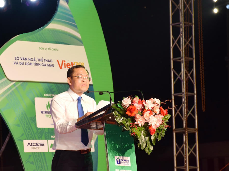 Ông Ngô Vũ Thăng - Phó Chủ tịch UBND tỉnh Cà Mau, Trưởng BTC Giải, phát biểu khai mạc.