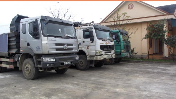 Ch&ugrave;m ảnh: Kinh ho&agrave;ng r&aacute;c thải tr&agrave;n ngập Khu kinh tế Vũng &Aacute;ng