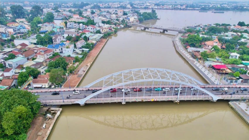 Cùng với việc hoàn thiện tuyến bờ kè, tỉnh Đồng Nai đang định hướng hình thành các không gian sinh thái, khu vui chơi, bến thuyền.