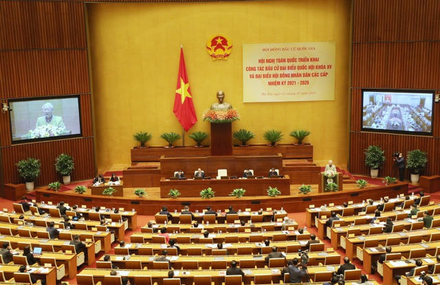 Hội nghị do Bộ Chính trị chủ trì, với sự tham gia của Hội đồng bầu cử quốc gia, UB Thường vụ Quốc hội, Chính phủ, UB MTTQ Việt Nam.