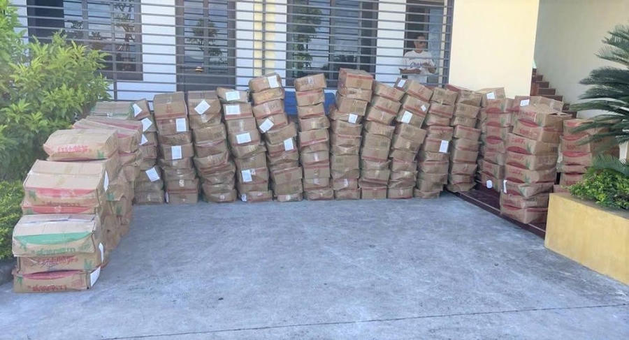 Gần 200 thùng măng không rõ nguồn gốc xuất xứ - Ảnh Công an Hà Tĩnh.