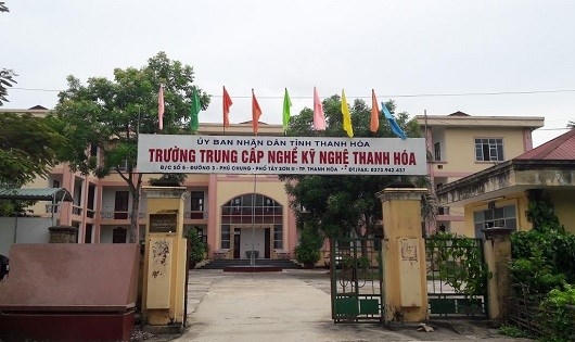 Trường Trung cấp nghề kỹ nghệ Thanh Hóa.