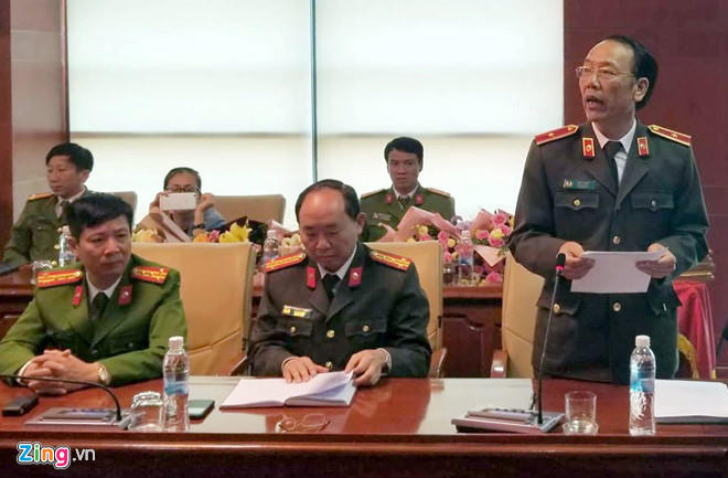 Thiếu tướng Sùng A Hồng, Giám đốc Công an tỉnh Điện Biên, thông tin về vụ án vào chiều 18/2. Ảnh: B.C.