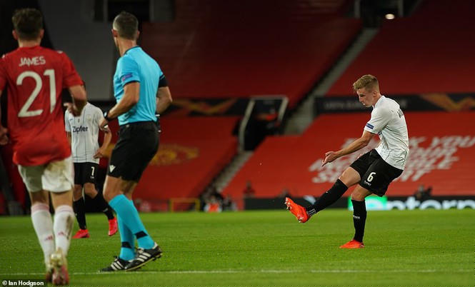 M.U vào tứ kết Europa League với tổng tỉ số thắng 7-1 - ảnh 1