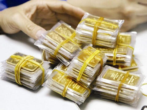 Khách hàng tố chưa nhận 3 lượng vàng nhưng Eximbank khẳng định đã tất toán từ năm 2013. (Nguồn: Dân Việt)