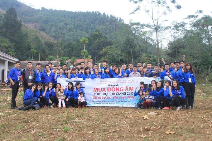 Các bạn sinh viên Phú Thọ tổ chức chương trình "Mùa đông ấm Phú Thọ -  Hà Giàng 2015".