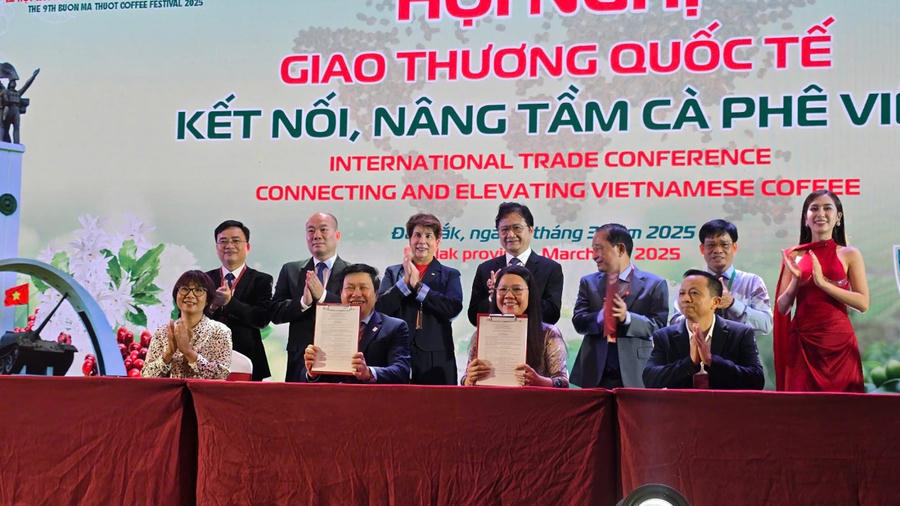 Hội nghị giao thương quốc tế- Kết nối, nâng tầm và phê Việt. Ảnh: T.H