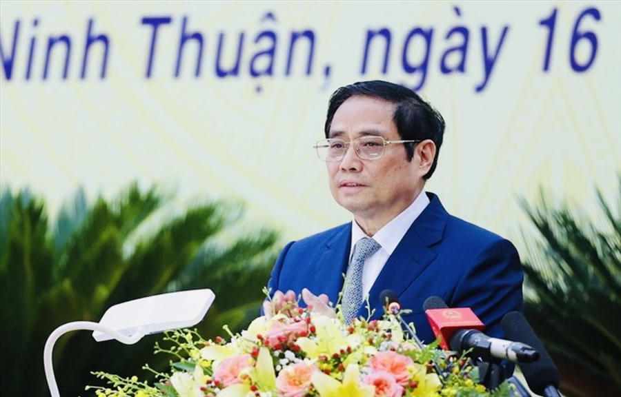 Thủ tướng Phạm Minh Chính chỉ đạo tỉnh Ninh Thuận mạnh dạn cắt bỏ những dự án chưa cần thiết, đẩy nhanh tiến độ các dự án năng lượng tái tạo.