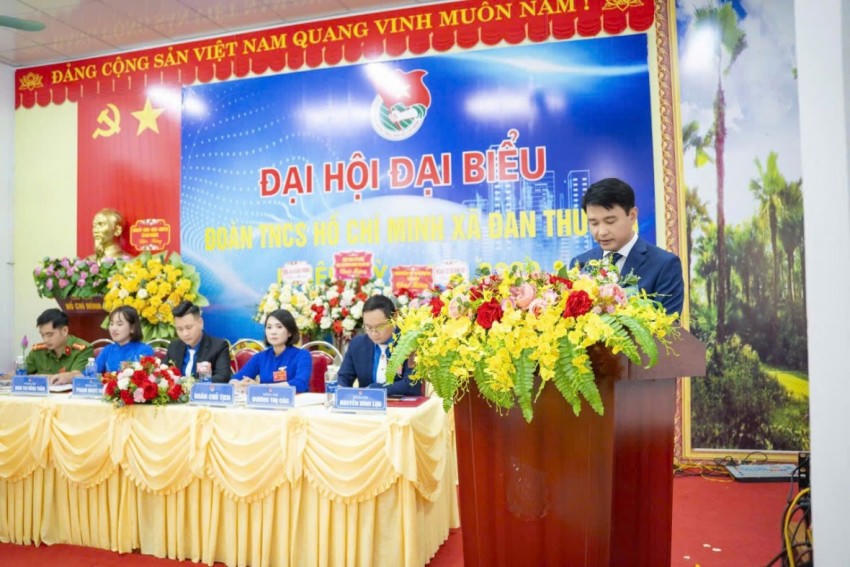 ông Nguyễn Ngọc Hồng – Bí thư Đảng ủy, Chủ tịch HĐND phát biểu chỉ đạo Đại hội.