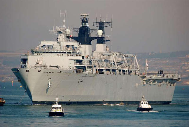 Tàu HMS Albion (Ảnh: Ship Spotting)