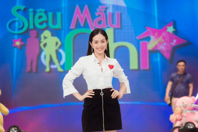 Mai Thanh Hà vô cùng hào hứng khi có dịp gặp lại những tài năng nhí khi đồng hành cùng cuộc thi Siêu mẫu nhí 2019 trong vai trò giám khảo. Được biết đây là lần thứ 2, nữ diễn viên trở lại chương trình.