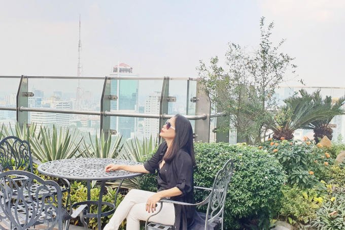 Nathan Lee chiêu đãi Mỹ Lệ ''sơn hào hải vị'' gì trong căn villa 2 triệu USD?