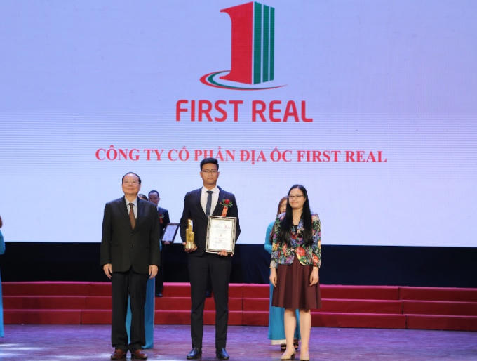 First Real nằm trong “Top 10 Nhà đầu tư – phát triển BĐS xuất sắc Việt Nam năm 2018”.