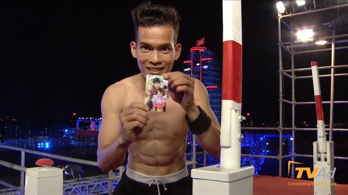 Món quà tặng mẹ của Trí Đức.