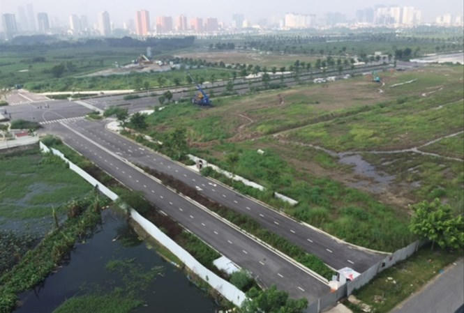 Người dân khổ sở vì đoạn đường nửa vời của chủ đầu tư.