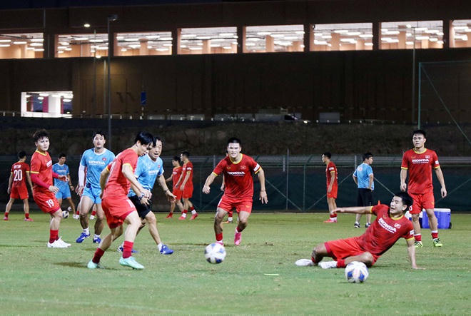 Toàn đội có 3 buổi tập trước trận gặp Oman.