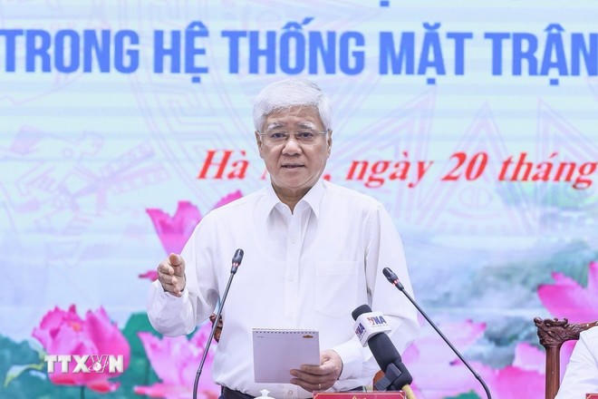 Ông Đỗ Văn Chiến, Ủy viên Bộ Chính trị, Bí thư Trung ương Đảng, Bí thư Đảng ủy Mặt trận Tổ quốc, các đoàn thể Trung ương, Chủ tịch Ủy ban Trung ương Mặt trận Tổ quốc Việt Nam kết luận hội nghị. (Ảnh: TTXVN phát)