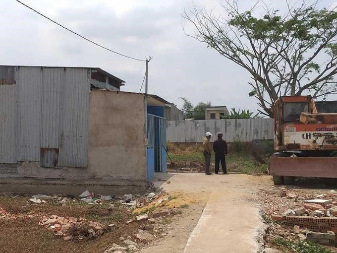 Đua nhau băm nát đất nông nghiệp ở Bình Chánh