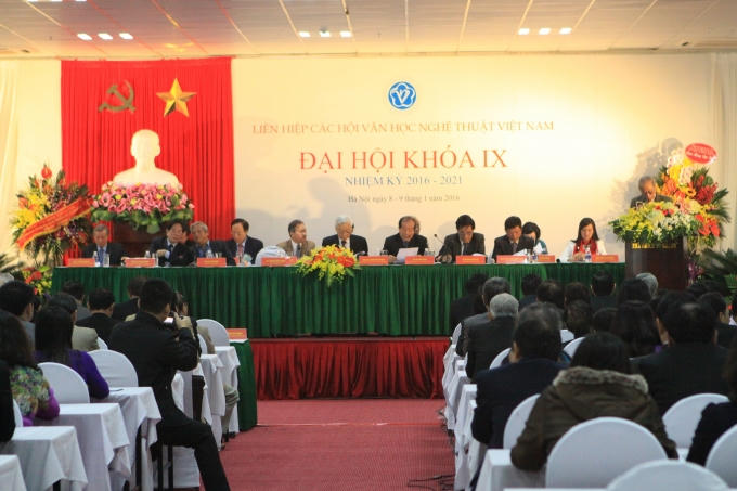 Đại hội Đại biểu Toàn quốc Liên hiệp các Hội VHNT Việt Nam khóa IX với phương châm “Đổi mới phương thức hoạt động, chuyển mạnh sang hỗ trợ chiều sâu, đặc biệt coi trọng chất lượng và hiệu quả sáng tạo”.