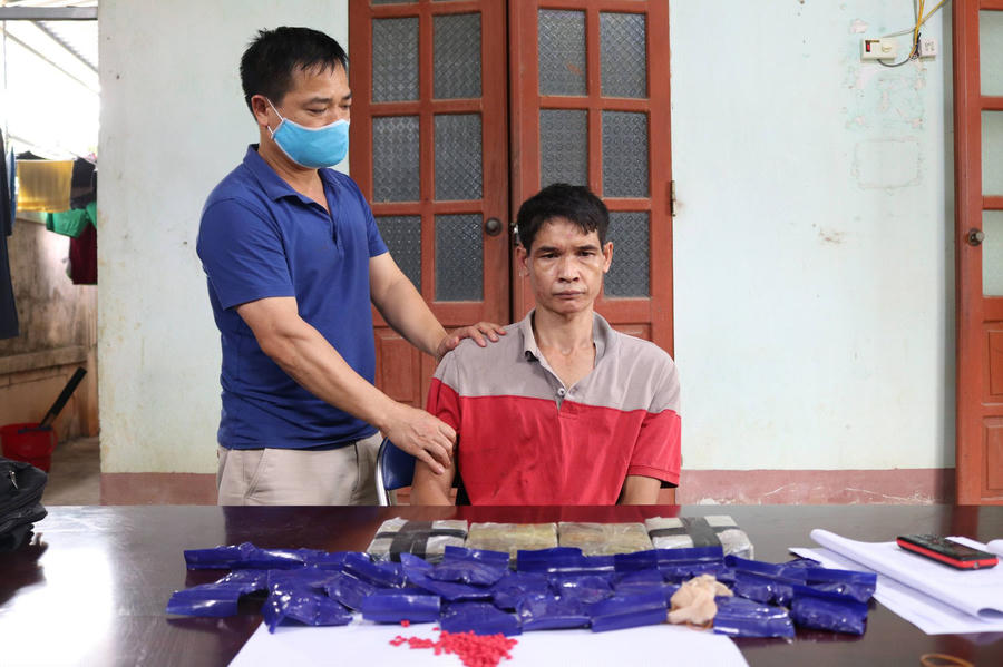 Đối tượng bị bắt là Lò Văn Pọm trú tại bản Pa Thơm, xã Pa Thơm, huyện Điện Biên.