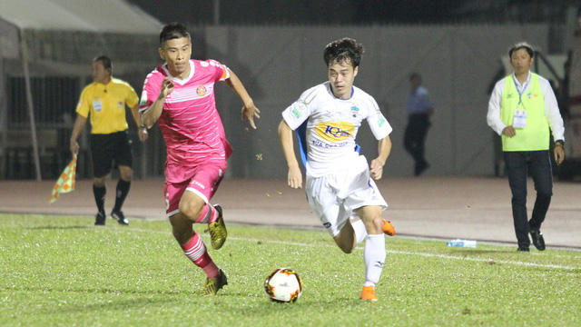 Cho dù HA Gia Lai đang yếu ở khâu phòng ngự, nhưng các ngôi sao tấn công của họ như Văn Toàn vẫn thi đấu rất hay và ổn định suốt cả mùa giải (ảnh: Trọng Vũ)