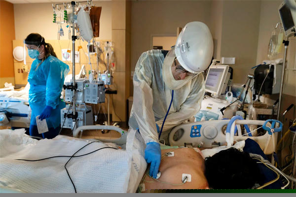 Lựa chọn khó khăn của bác sĩ ở Trung tâm cấp cứu bệnh nhân Covid-19