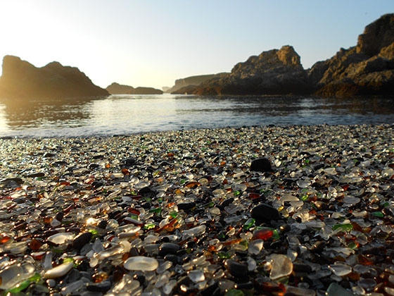 Bãi biển thủy tinh, California, USA