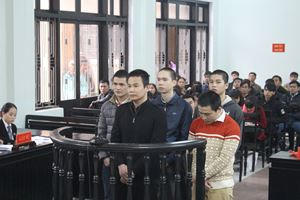 Các bị cáo trong phiên tòa sơ thẩm.