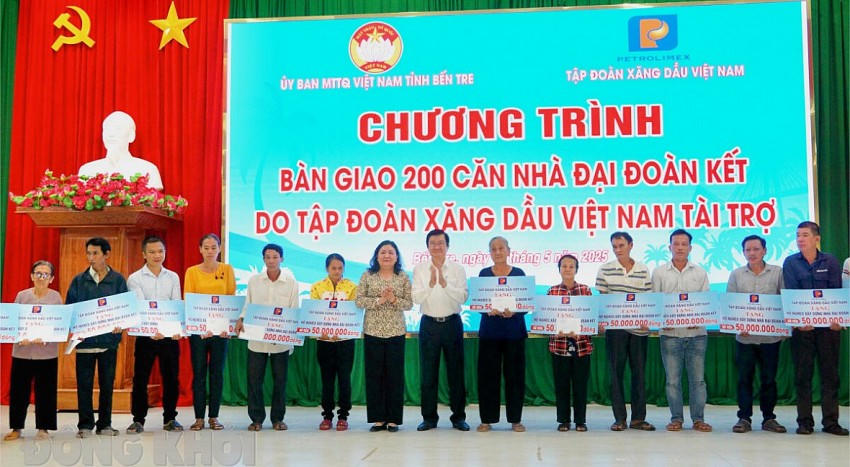 Tập đoàn Xăng dầu Việt Nam hỗ trợ kinh phí 10 tỷ đồng để xây dựng 200 căn nhà. Ảnh: Báo Đồng Khởi