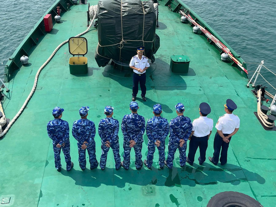 Quán triệt, giao nhiệm vụ cho các tàu trước khi lên đường thực hiện nhiệm vụ