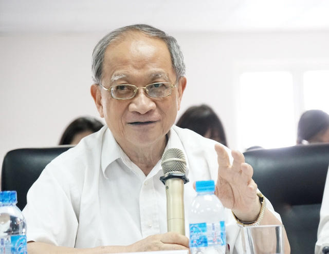 TS Lê Đăng Doanh khuyến cáo cần cải thiện mạnh mẽ môi trường kinh doanh.