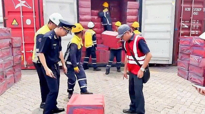 Lực lượng Hải quan bắt giữ 1,3 triệu bao thuốc lá vi phạm