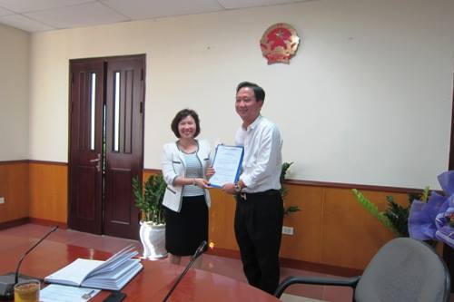 Ngày 7/10/2013, tại trụ sở Bộ Công Thương, Thứ trưởng Hồ Thị Kim Thoa đã trao quyết định Bổ nhiệm Phó Chánh Văn phòng Bộ, Trưởng Đại diện Bộ Công Thương tại Đà Nẵng cho ông Trịnh Xuân Thanh. Tại buổi lễ này, bà Thoa nói: "Việc bổ nhiệm này sẽ góp phần củng cố thêm đội ngũ lãnh đạo của Văn phòng. Hi vọng với kinh nghiệm điều hành ở đơn vị, Phó Chánh Văn phòng Trịnh Xuân Thanh sẽ phát huy được năng lực, đóng góp vào sự phát triển chung của Văn phòng cũng như sớm đưa Văn phòng Đại diện Bộ Công Thương tại Đà Nẵng đi vào hoạt động"