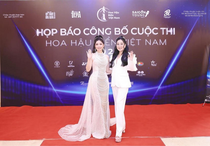 Th.s, Hoa hậu Lê Thị Thơ Chủ tịch cuộc thi Hoa Hậu Biển Việt Nam 2024 cùng nhà báo Huỳnh Ngọc Kim Trang - Trưởng BTC Hoa Hậu Biển Việt Nam 2024.
