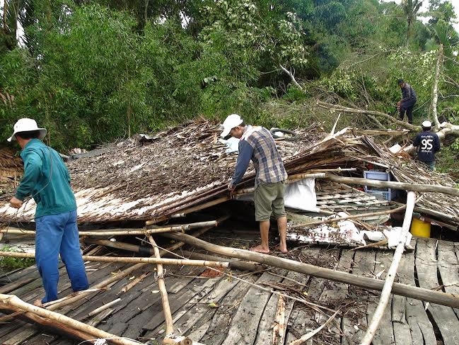 Rất nhiều căn nhà bị ảnh hưởng.