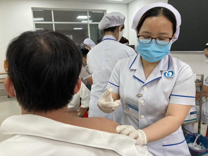 100% Tiểu thương được tiêm vắc xin, đảm bảo điều kiện tiên quyết mở lại các chợ