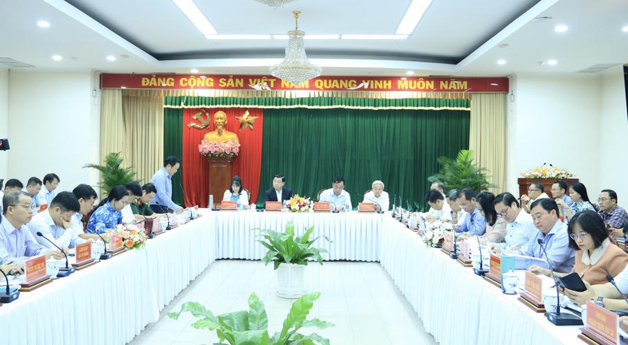 Toàn cảnh hội nghị