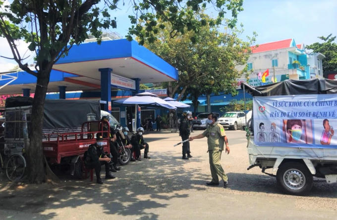 H3_ luc luong chuc nang van dang bao vay cay xang