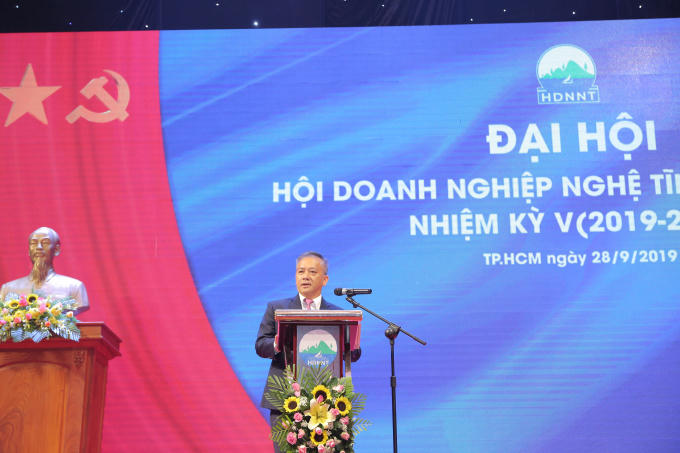 25FF7491-A263-413D-BFA8-1D4718746718.