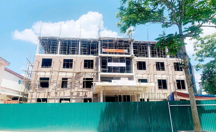 Toàn cảnh Công trình mở rộng Khoa Khám, chữa bệnh của Bệnh viện Đa khoa huyện Quản Bạ. (Ảnh: Hoàng Chính).